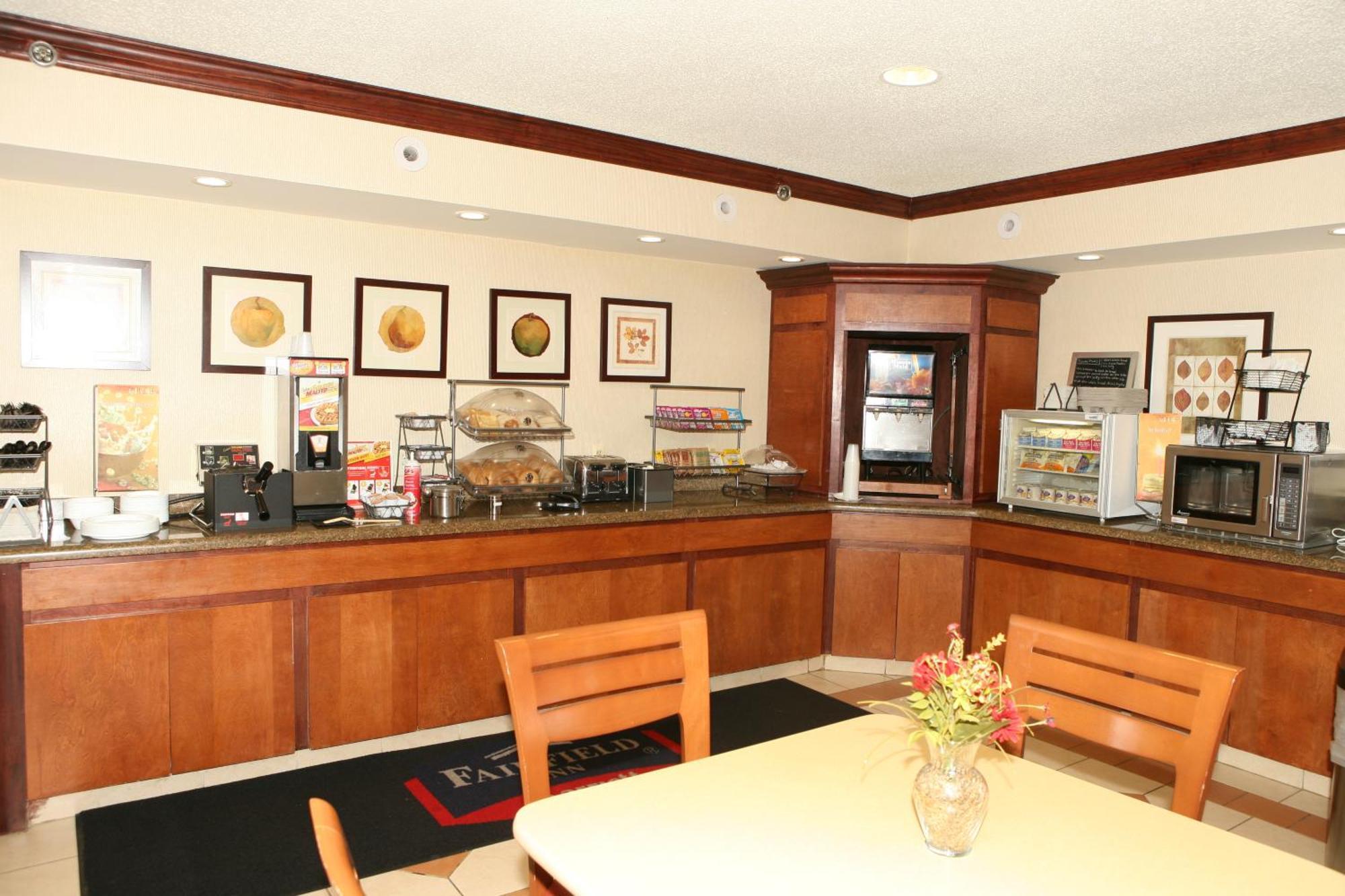Baymont By Wyndham Kalamazoo East מראה חיצוני תמונה